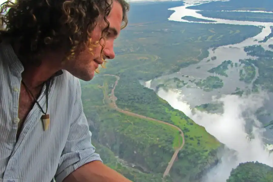 🕓12-15 minutes Helicopter flight over the Victoria Falls