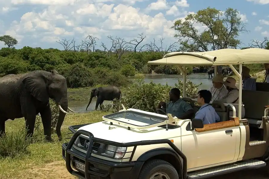 🕓3-Day Victoria Falls Adventure with Chobe National Park