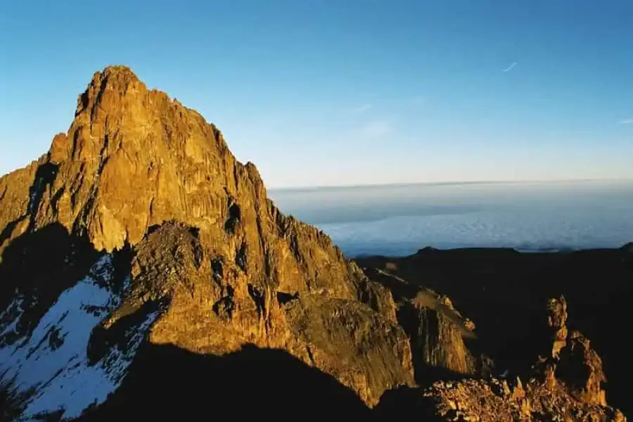🚸5 Days Mt Kenya Climb Sirimon Down Narumoru Route