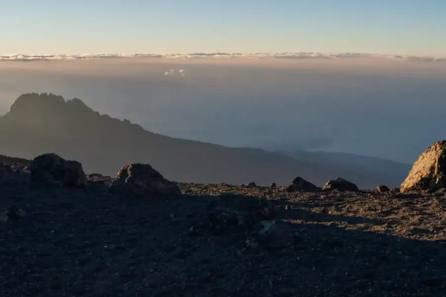 🕓6-day Climbing Kilimanjaro via the Marangu Route with Huts