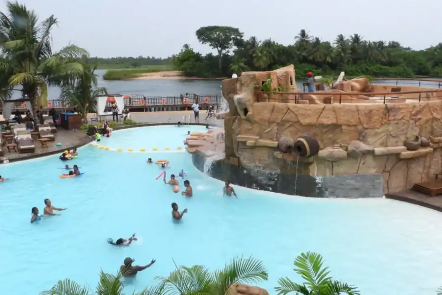 🕓Accra: 2-Day Trip to Aqua Safari Resort and Treasure Island