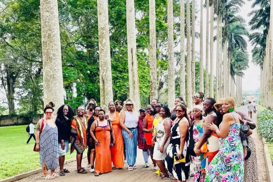 🕓Accra : Aburi Gardens, Cocoa Farm, Waterfalls Tour