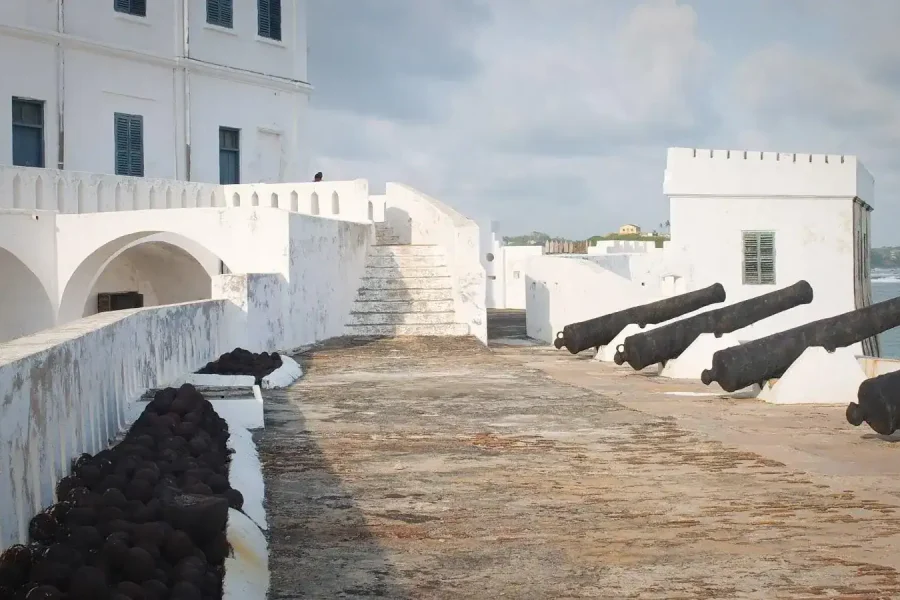 🕓Accra: Cape Coast and Elmina Private Cultural Tour