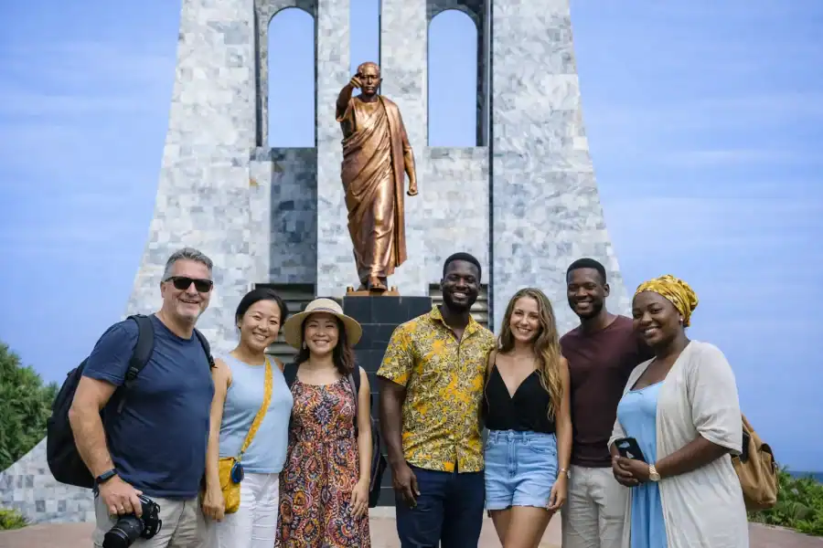 🕓Accra: City Tour with Lunch, Entry Fees, and Guide