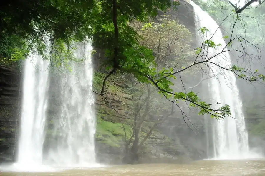 🕓Accra: Eastern Region Waterfalls Tour