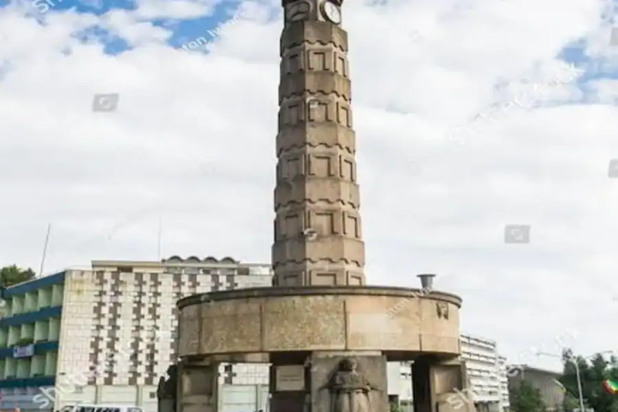 🕓Addis Ababa: Walking Tour with Lunch and Coffee
