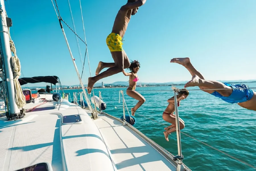 🕓Agadir: Boat Trip with Fishing, Swimming, and BBQ Lunch