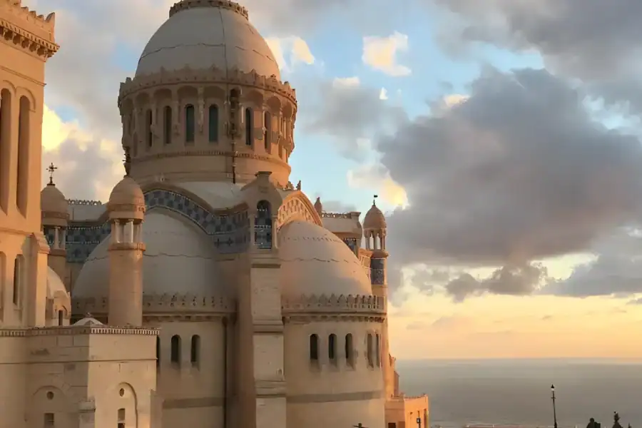 🕓Algiers: Notre-Dame Afrique, hamma garden, Army Museum&lunch