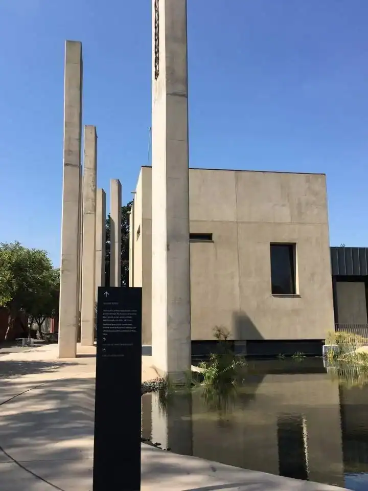🏦 Apartheid Museum (South Africa)
