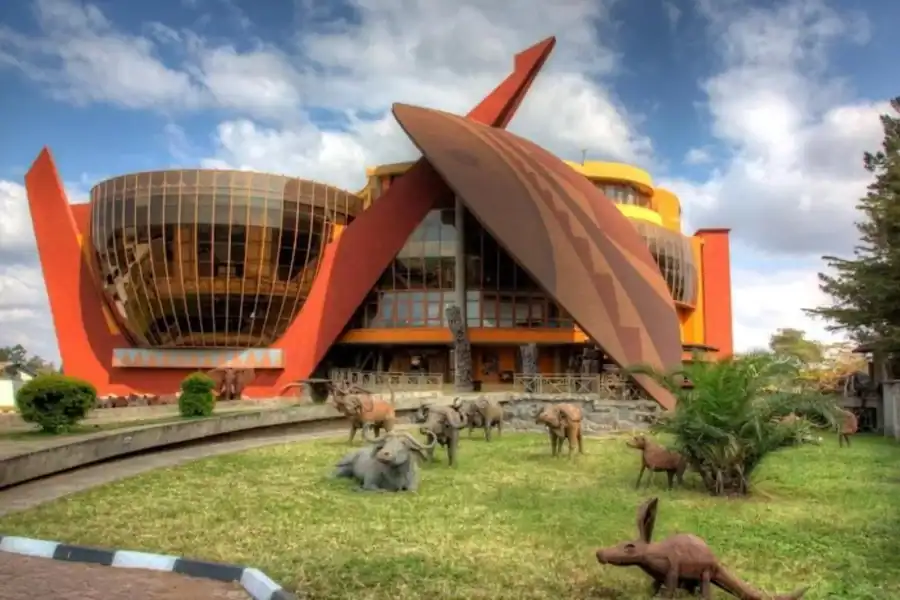 🕓Arusha: City Walking Tour Historic and Modern Highlights