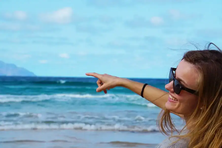 🕓Boa Vista Island: Guided Santa Monica Beach& Caves Tour