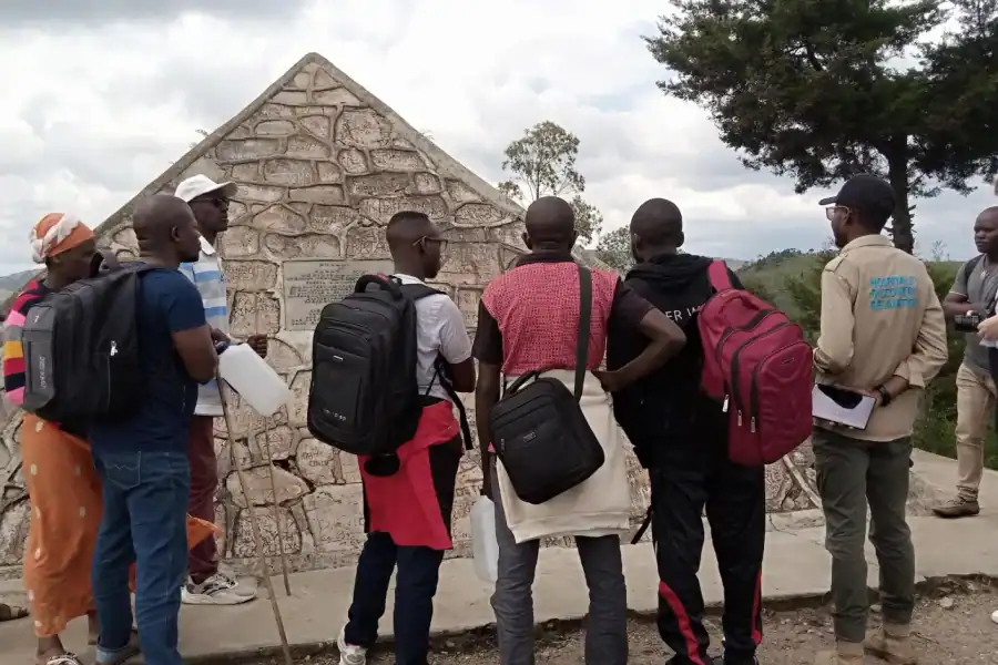 🕓Burundi: 5-Day Safari with National Parks and Waterfalls