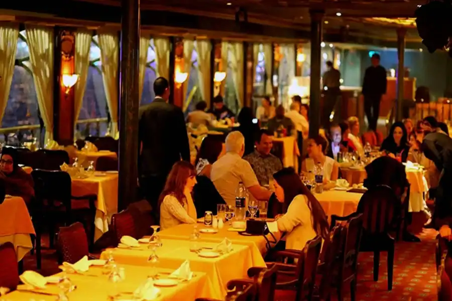 🕓Cairo: Dinner Cruise on the Nile River with Entertainment