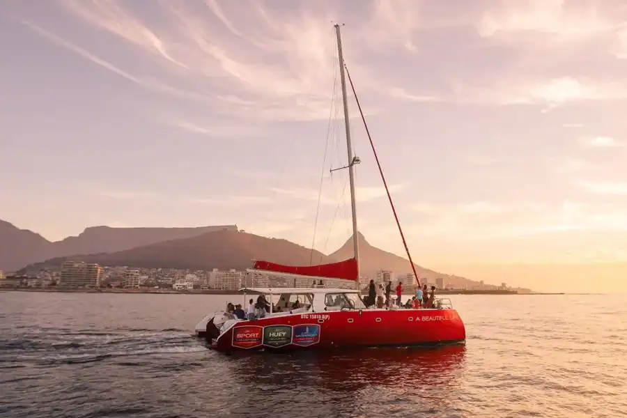 🕓Cape Town: Catamaran Champagne Sunset Cruise
