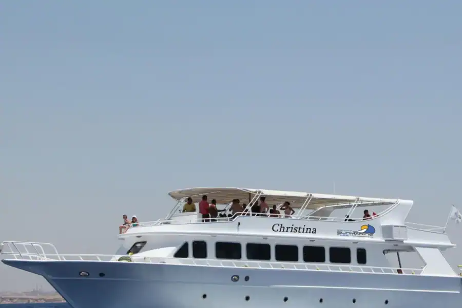 🕓Dahab: luxury Snorkeling cruise with buffet lunch