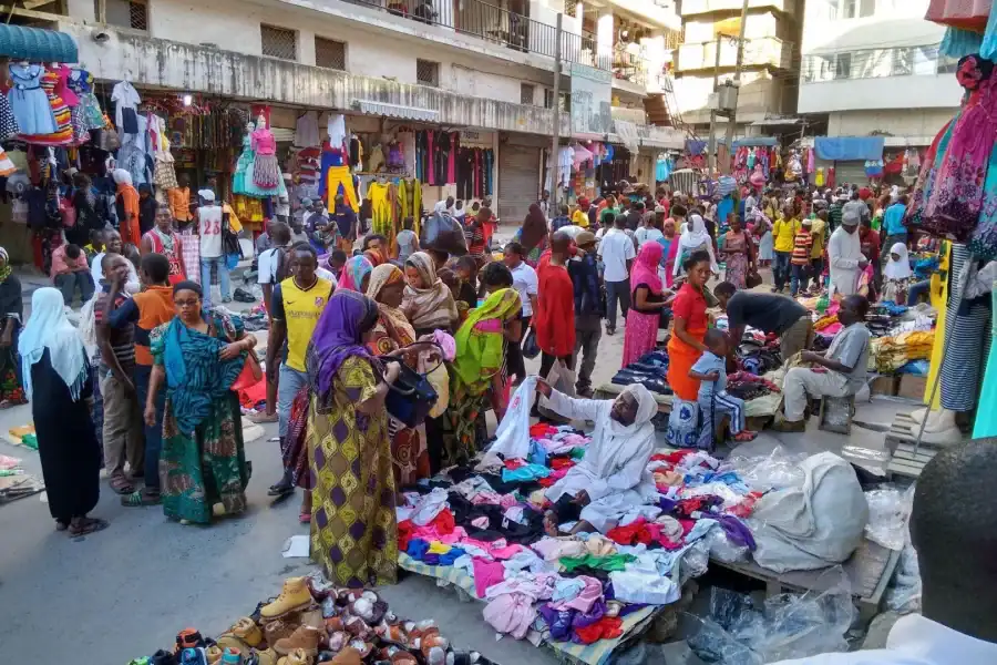 🕓Dar es Salaam: Second-Hand Market Tour