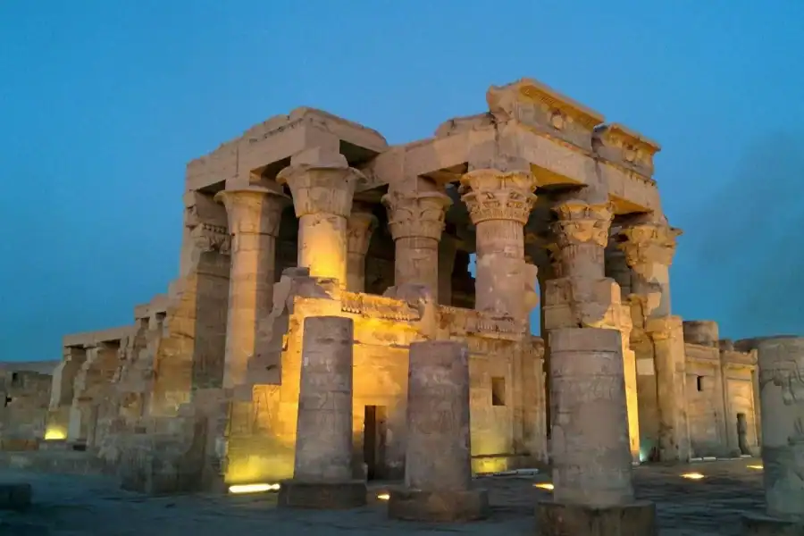 🕓Day Tour visit Edfu Kom Ombo temples from Luxor