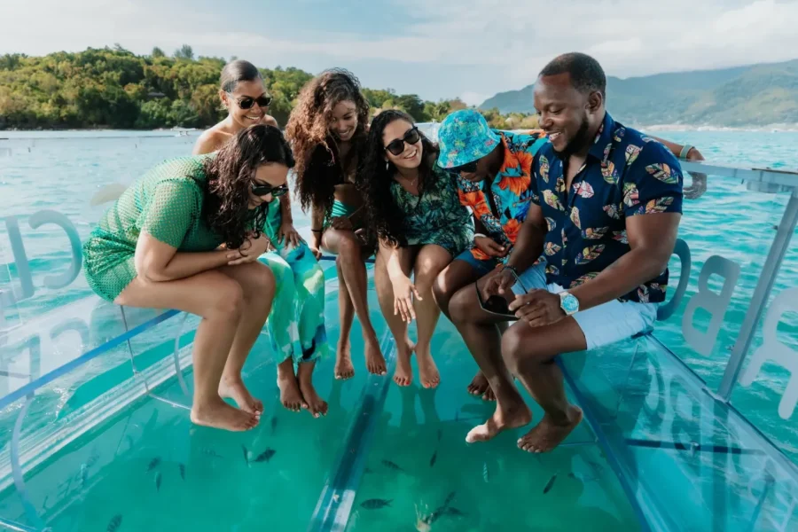 🕓Eden Island: Clear Boat tour in Sainte Anne Marine Park