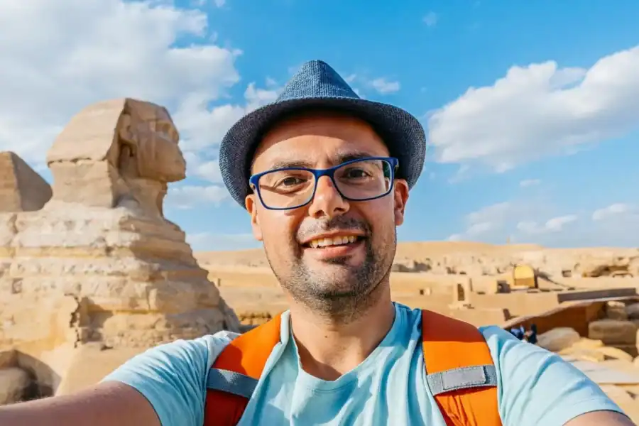 🕓From Hurghada: Pyramids& Museum Small Group Tour by Van