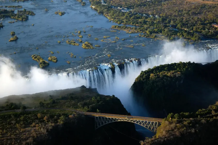 🕓From Kasane: Victoria Falls Day Trip (Zimbabwe side)