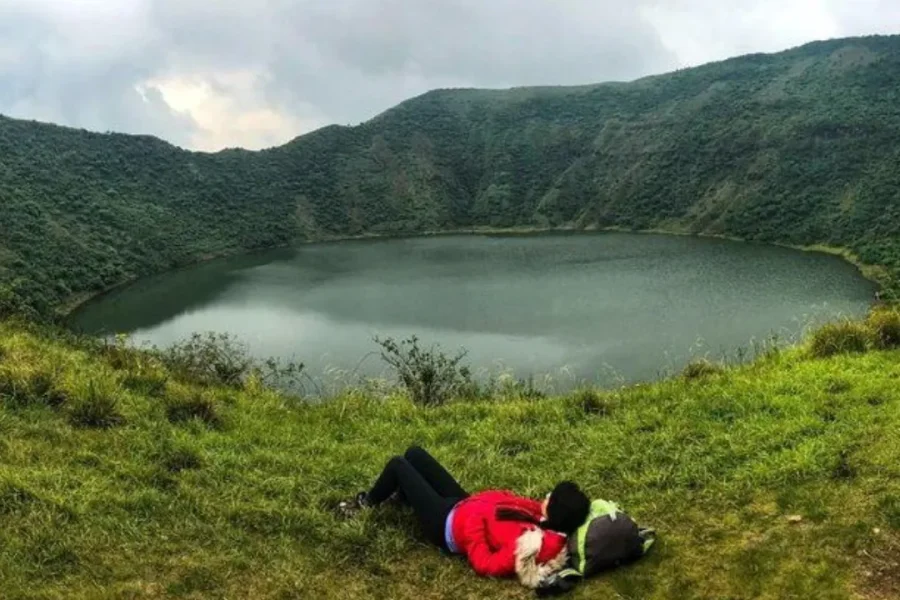 🕓From Kigali: 2-Day Bisoke Hike, Lake Kivu Cruise, Springs