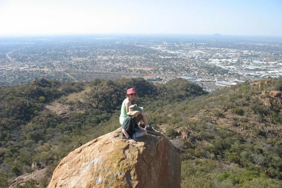 🕓Gaborone: Kgale Hill Hike and Gourmet Picnic Experience