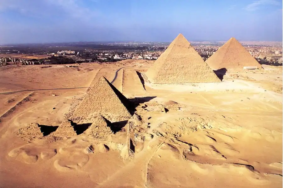 🕓Giza Pyramids and Sphinx: Half-Day Private or Group Tour