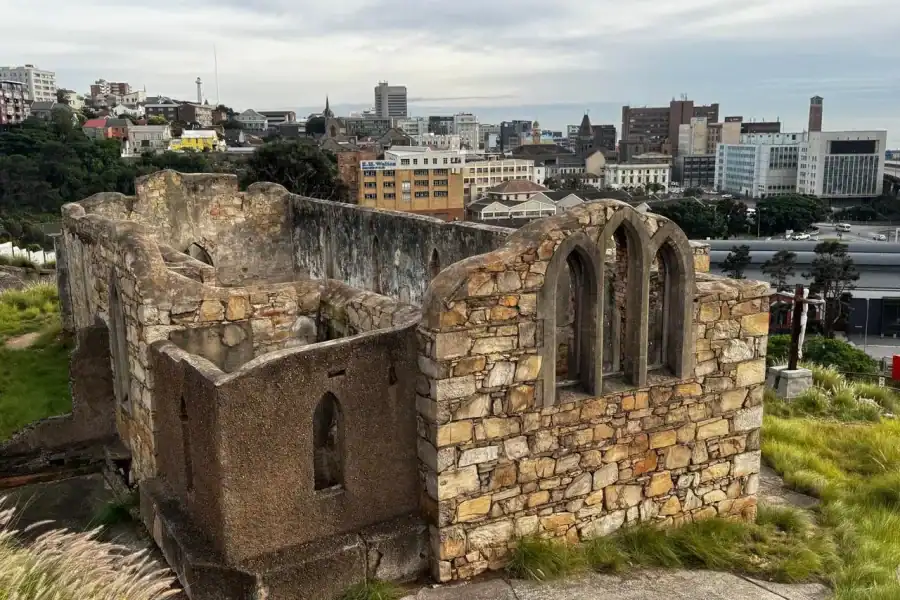 🕓Gqeberha: Historic Walking Tour with Local Guide