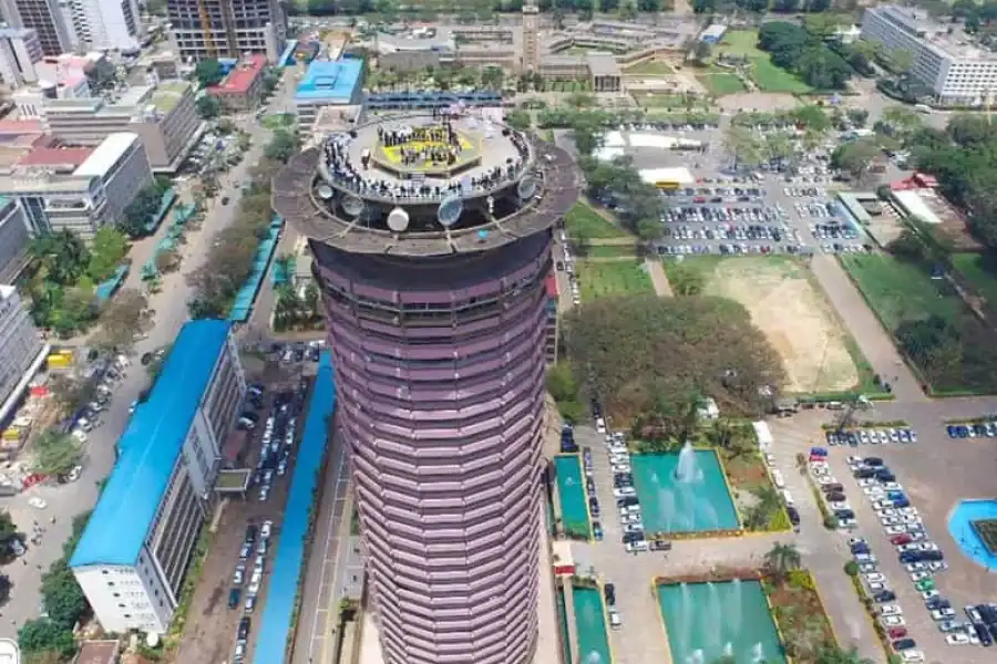 🚸Guided City Walking Tour With Transfers