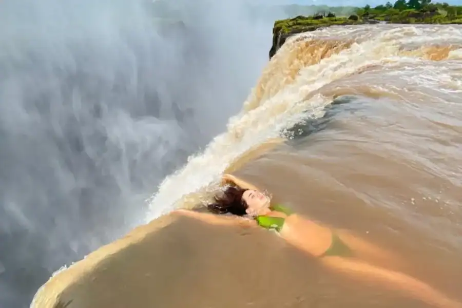 🕓Guided Victoria Falls Tour with Optional Extras