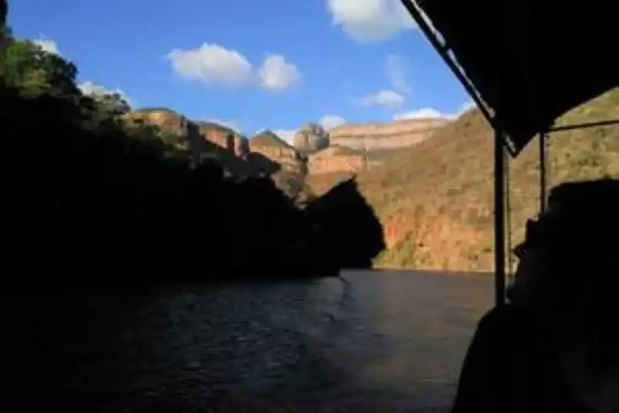 🕓Hoedspruit: Blyde River Canyon Dam Boat Cruise
