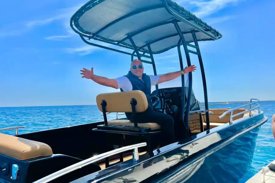 🕓Hurghada: 4 Island Hopping Tour Dolphin, Snorkeling& Fruits