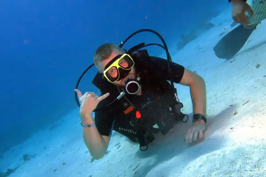 🕓Hurghada: Scuba Diving cruise with lunch& pickup