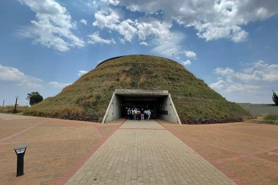 🕓Johannesburg: Cradle of Humankind Guided Tour with Transfers