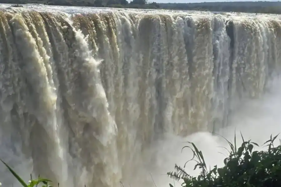 🕓Kasane: Victoria Falls Historical Tour with Hotel Pickup