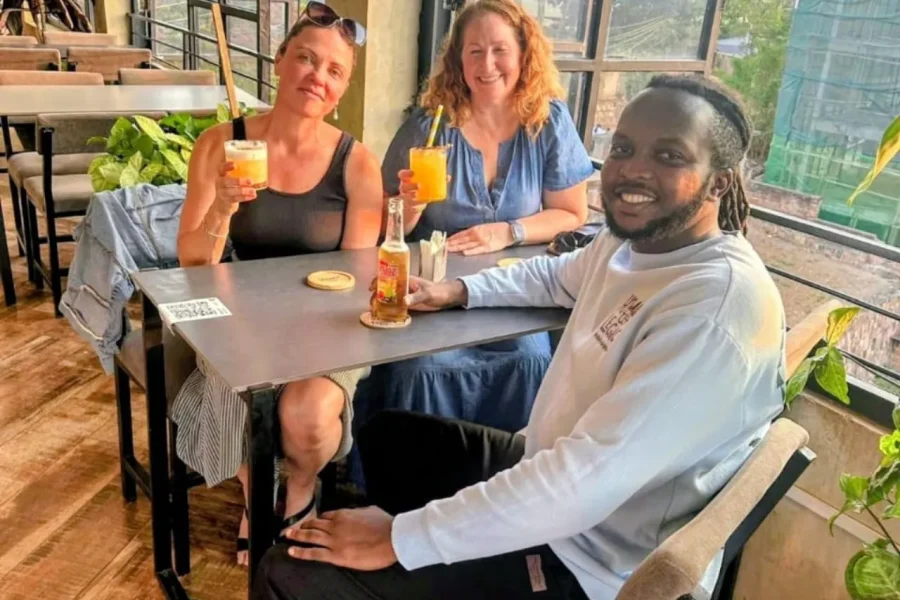 🕓Kigali: Sunset Drinks, Dinner, and Nightlife Tour