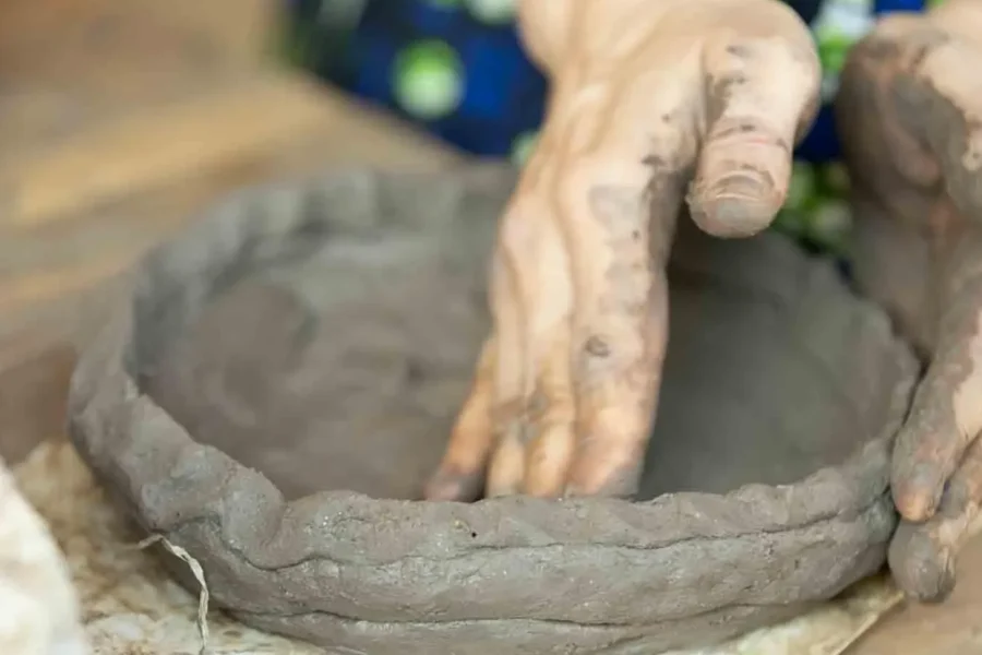 🕓Kigali: Traditional Kubumba Pottery Making with Local Women