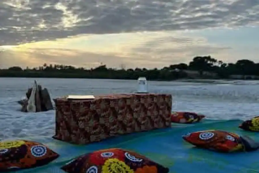 🚸Kilifi: Diani: Romantic Beach Bonfire Dinner