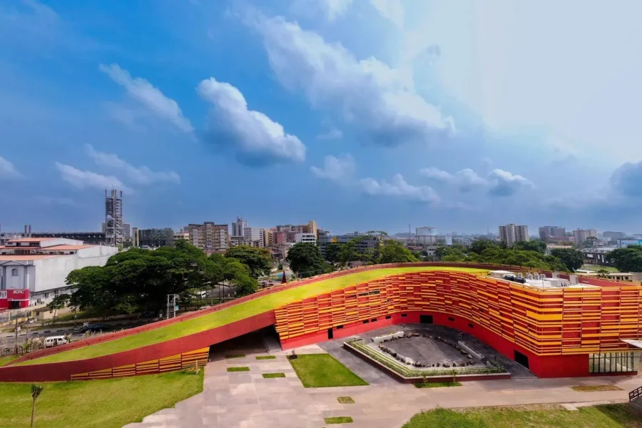 🕓Lagos: Upside-Down House and Yoruba Culture Tour