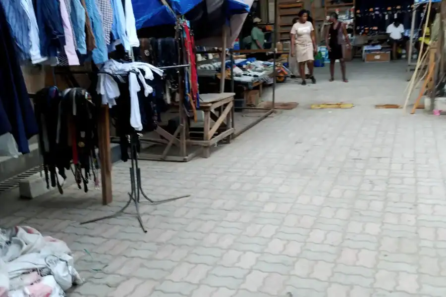 🕓Livingstone: Guided City Tour with Markets& Crafts