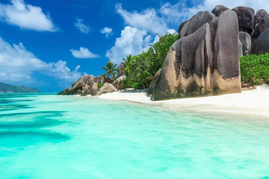 🕓Luxury Private Boat Charter Praslin, Seychelles with BBQ.