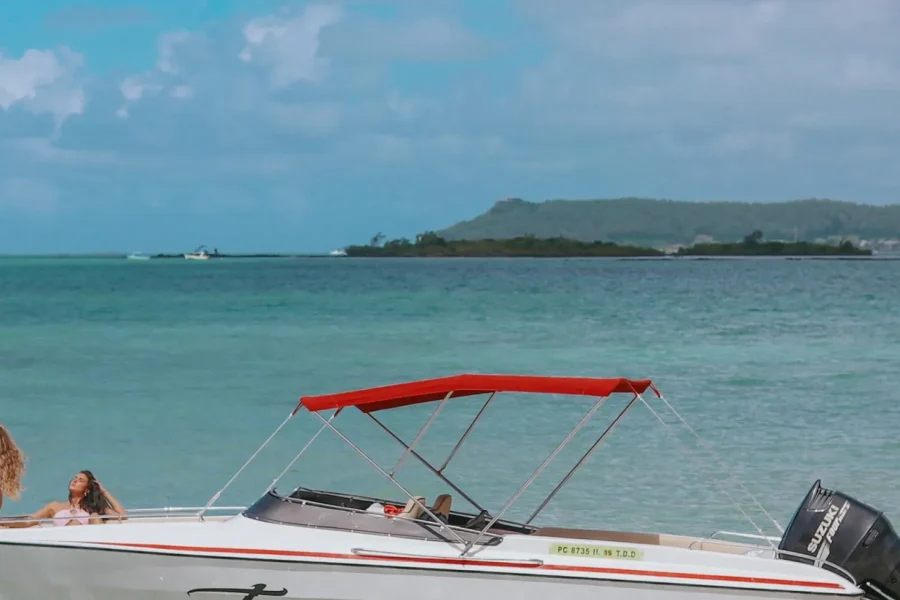 🕓Mauritius: 3H Private Speed Boat Tour with Drinks& Snacks