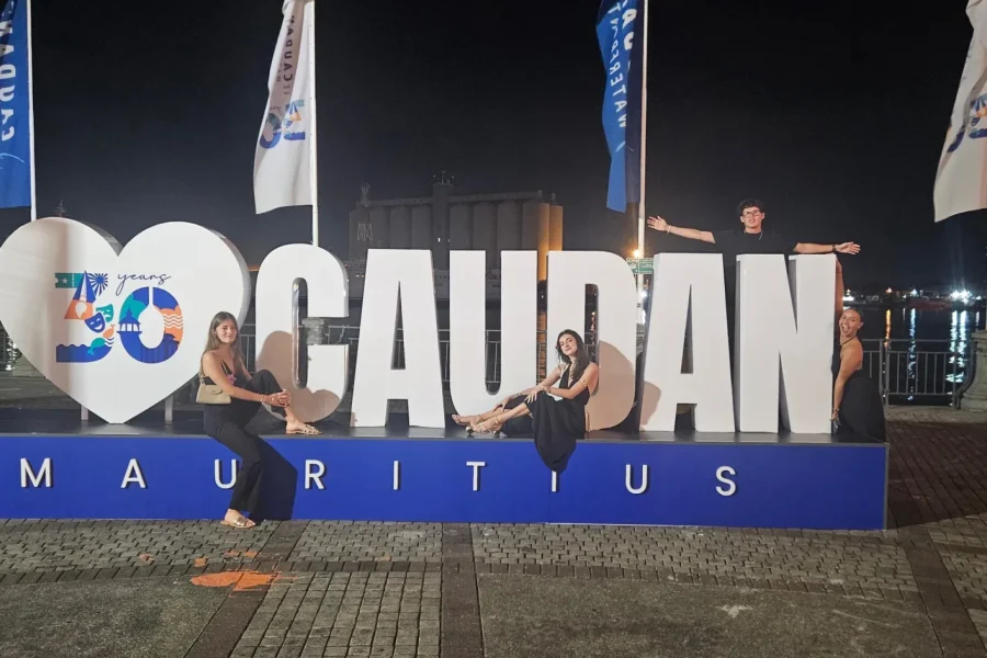 🕓Mauritius: Private Customizable Night Tour with Bar Entry
