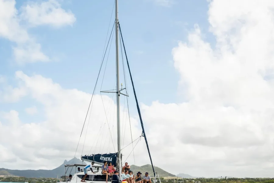 🕓Mauritius:Catamaran Trip to Ile aux Cerfs with BBQ Lunch