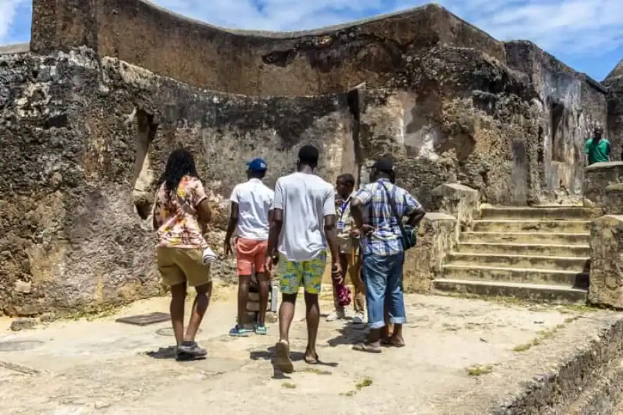 🚸Mombasa City Tour: Fort Jesus Museum, Old Town & Haller Park
