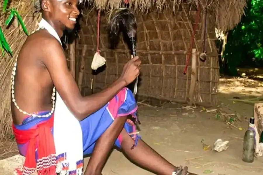 🕓Mombasa: Guided Bombolulu Workshop& Cultural Village Tour.