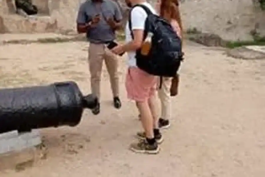 🚸Mombasa: Guided City Sightseeing Tour With Tuktuk Ride..