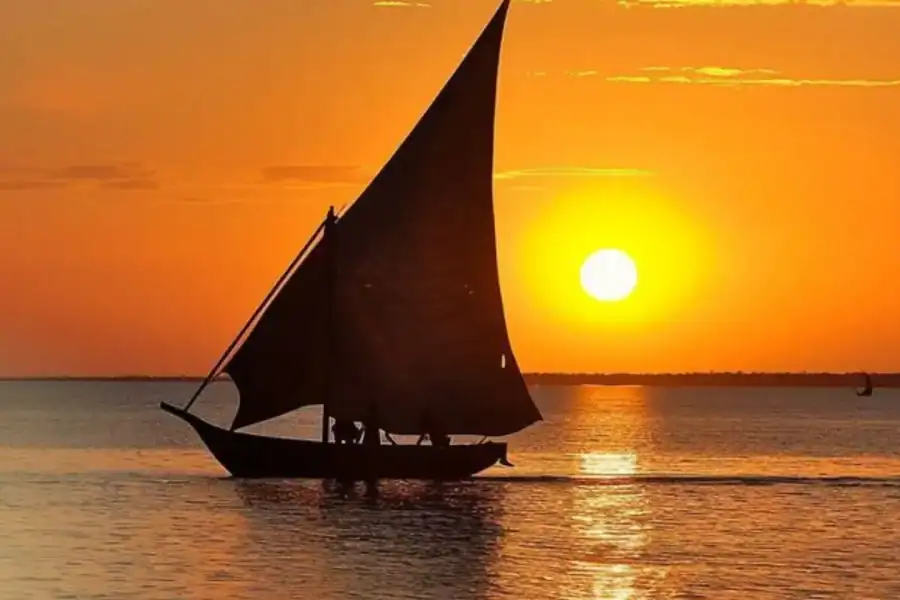 🕓Mombasa: Old Town Walking Tour& Sunset Dhow Cruise