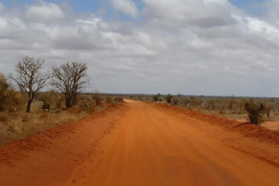 🕓Mombasa/Diani: 2-Day Tsavo East& West Safari with Stay