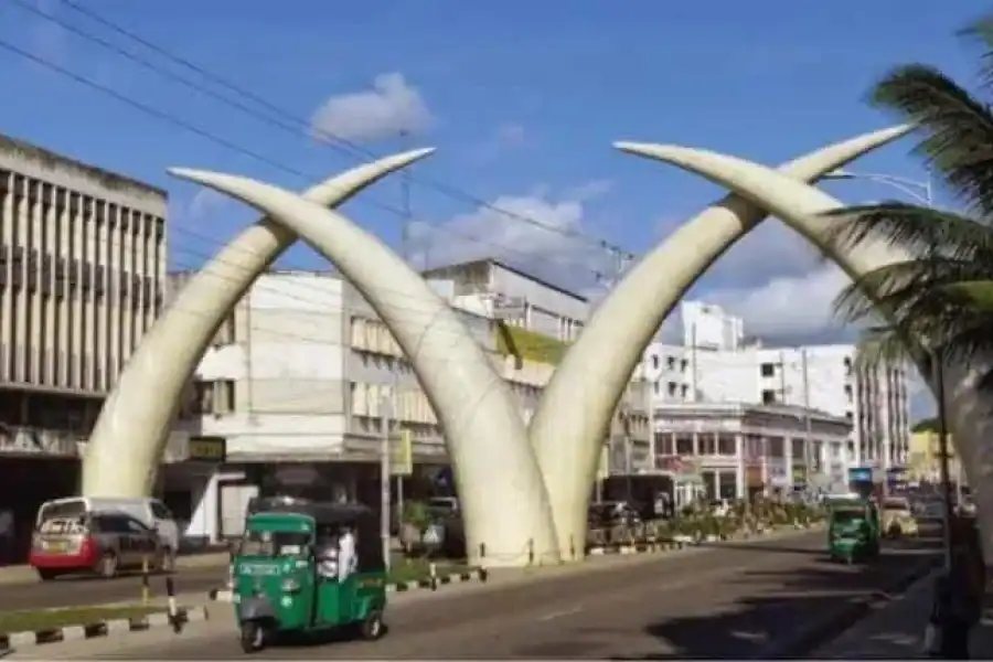 🚸Mombasa:guided City Tour,beach And Fort Jesus Museum